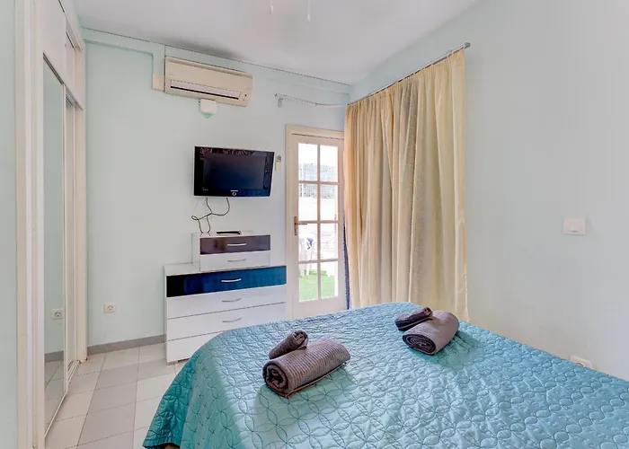 In Yucca Park アパート アデヘ